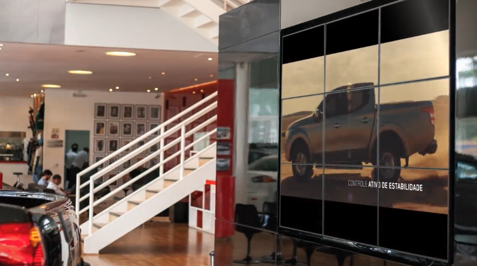 Digital Signage em concessionária